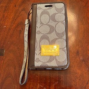 I phone 11 Coach (knock off) wallet. New.